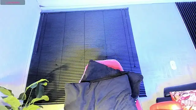 JhonyMiller  online show from 11.12.25