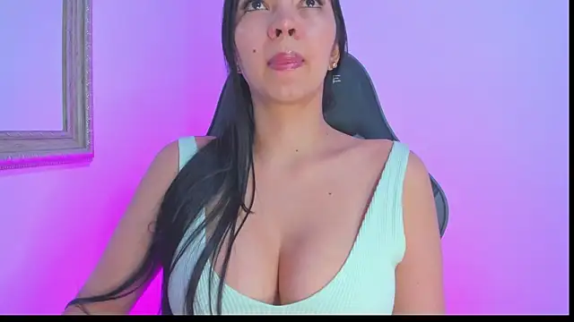 Snapshot of nathyy_garcia chatting on 03.26.26 nathyy garcia online show from 03.26.26