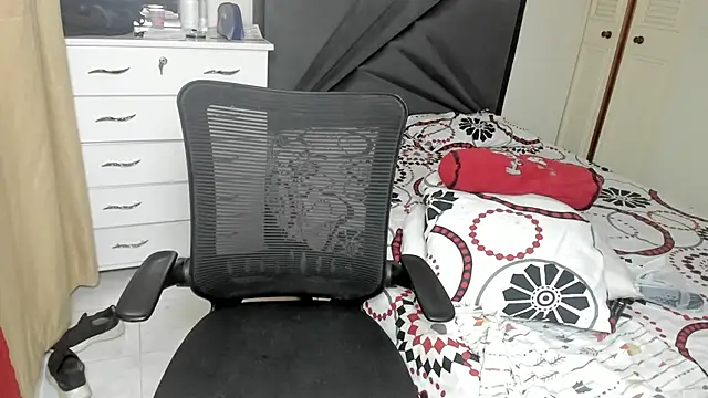 natalia5560 online show from 12.13.25