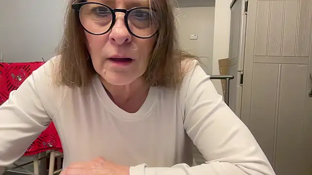 Snapshot of Keywest_Kate chatting on 01.07.25 Keywest Kate online show from 01.07.25