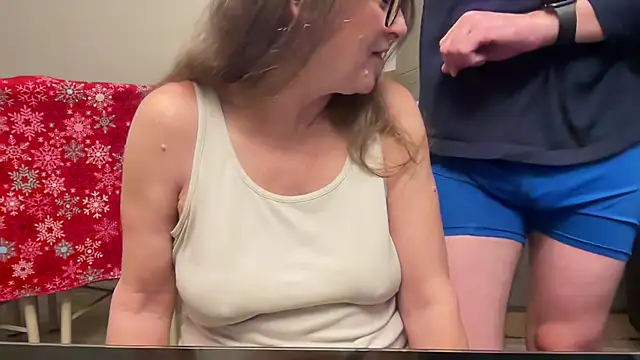 Snapshot of Keywest_Kate chatting on 01.10.25 Keywest Kate online show from 01.10.25