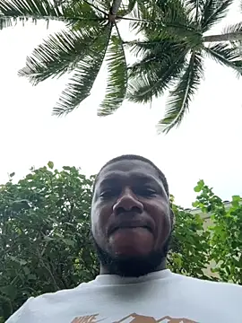 Snapshot of forfunsies chatting on 09.28.25 forfunsies online show from 09.28.25