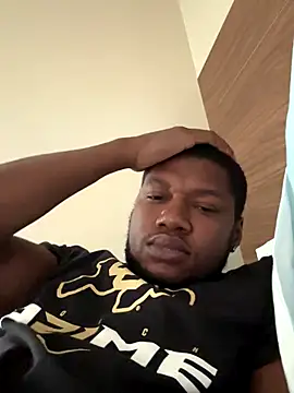 Snapshot of forfunsies chatting on 10.06.25 forfunsies online show from 10.06.25