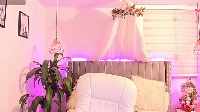 vanesa moon   online show from 02.14.25