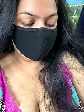 FlatVincy4 online show from 10.02.25