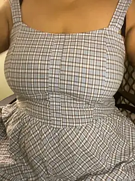 hot menka online show from 09.21.25