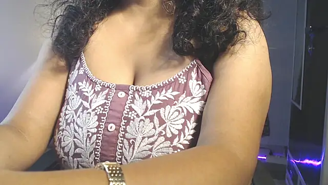Snapshot of hot_menka chatting on 06.03.26 hot menka online show from 06.03.26