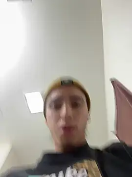 Snapshot of qbaby96 chatting on 12.28.24 qbaby96 online show from 12.28.24