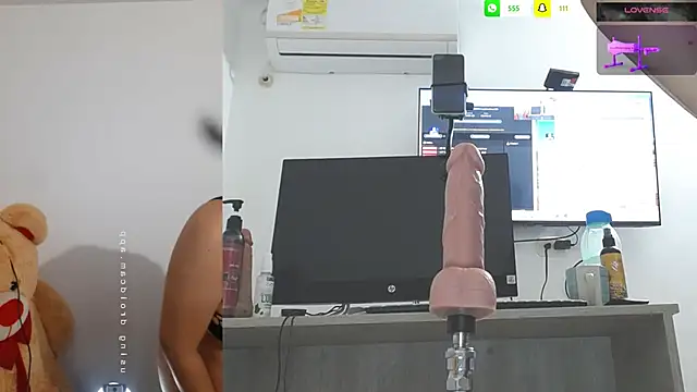 Snapshot of mariana_1_ chatting on 02.12.25 mariana 1 online show from 02.12.25