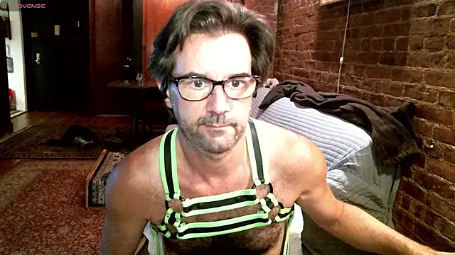 Snapshot of Johnny_Bottoms chatting on 11.26.25 Johnny Bottoms online show from 11.26.25