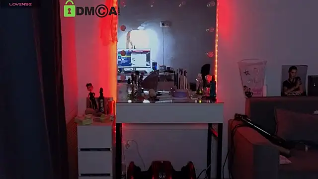 MoranaMissGod online show from 11.18.25