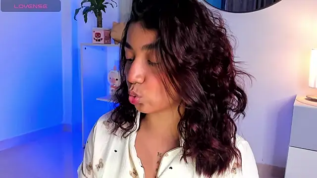 martina roldam online show from 01.30.25