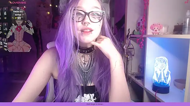 Snapshot of chloe_crystall_killer chatting on 02.20.25 chloe crystall killer online show from 02.20.25