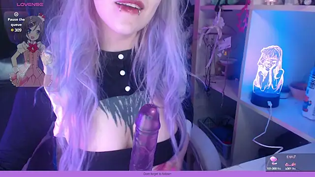 Snapshot of chloe_crystall_killer chatting on 03.23.25 chloe crystall killer online show from 03.23.25