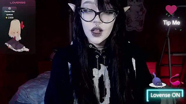 Snapshot of chloe_crystall_killer chatting on 09.24.25 chloe crystall killer online show from 09.24.25