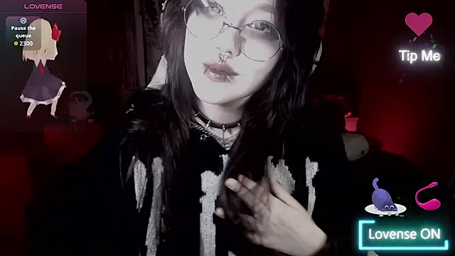 Snapshot of chloe_crystall_killer chatting on 10.12.25 chloe crystall killer online show from 10.12.25