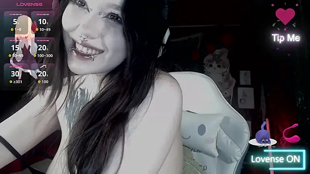 Snapshot of chloe_crystall_killer chatting on 03.01.26 chloe crystall killer online show from 03.01.26