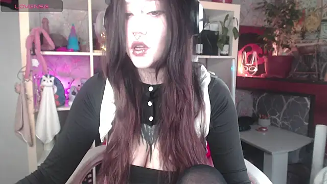 Snapshot of chloe_crystall_killer chatting on 07.20.26 chloe crystall killer online show from 07.20.26
