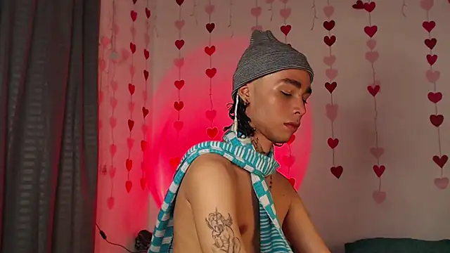 seven7xis online show from 02.18.25