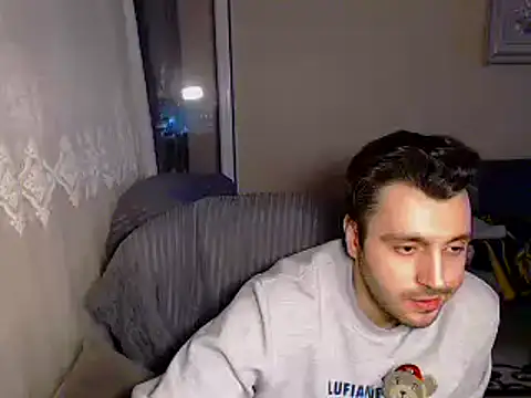 handsomeee04 online show from 02.22.25