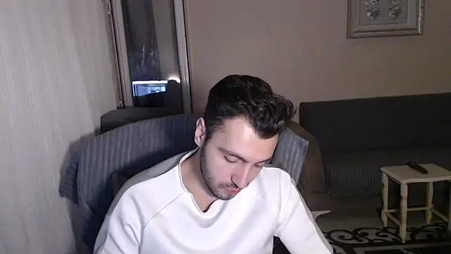 handsomeee04 online show from 10.04.25