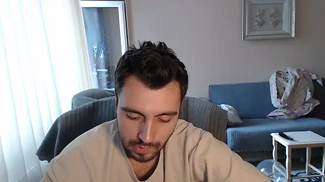 handsomeee04 online show from 10.06.25