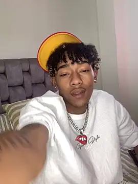 Snapshot of Boy_cock18 chatting on 02.20.25 Boy cock18 online show from 02.20.25