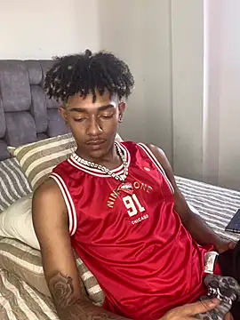 Snapshot of Boy_cock18 chatting on 02.24.25 Boy cock18 online show from 02.24.25