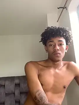 Snapshot of Boy_cock18 chatting on 03.16.25 Boy cock18 online show from 03.16.25