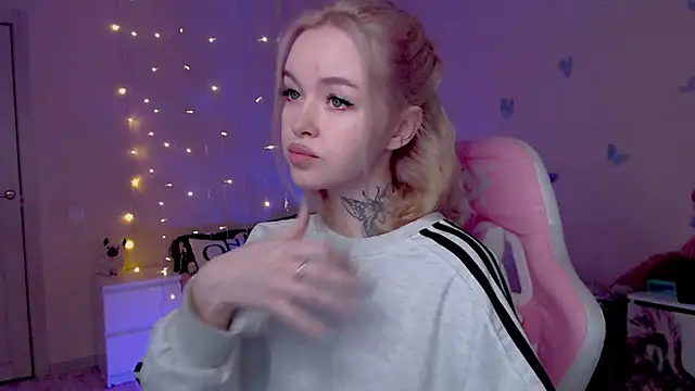 Naughty Mable online show from 04.06.26