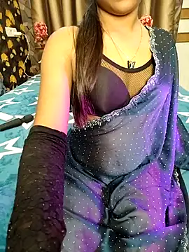 Little  Lia online show from 02.20.25