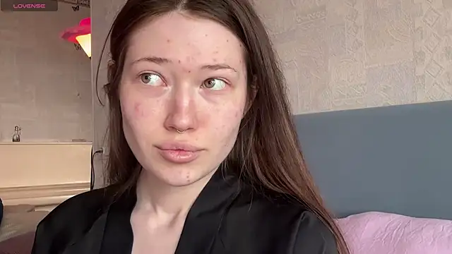 eva varnerr online show from 04.13.26