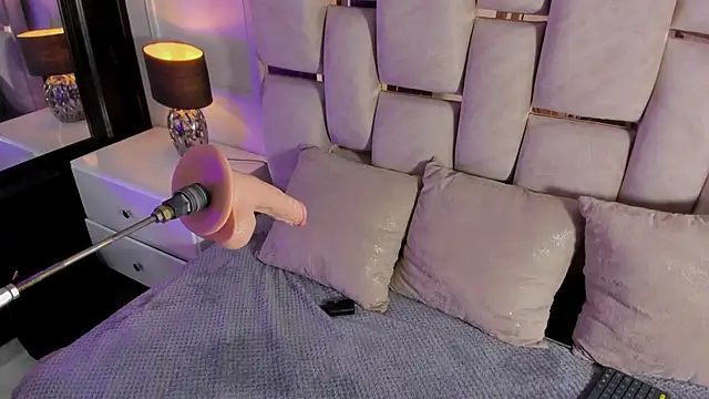 Snapshot of Iliy__ chatting on 02.17.25 Iliy online show from 02.17.25