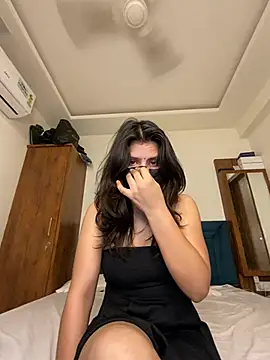 Snapshot of ahista chatting on 06.28.26 ahista online show from 06.28.26