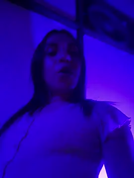 Snapshot of fox_naughty_violet chatting on 01.19.25 fox naughty violet online show from 01.19.25