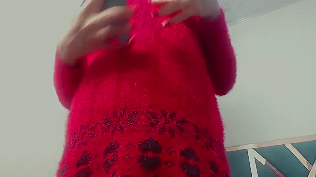 Snapshot of fox_naughty_violet chatting on 10.30.25 fox naughty violet online show from 10.30.25