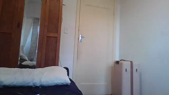 EROTIC BARBIE28 online show from 11.28.25