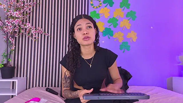 GysellHanson online show from 03.24.26