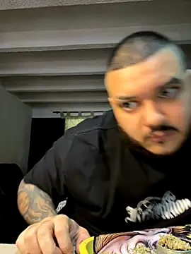 El Titan1998 online show from 09.17.25