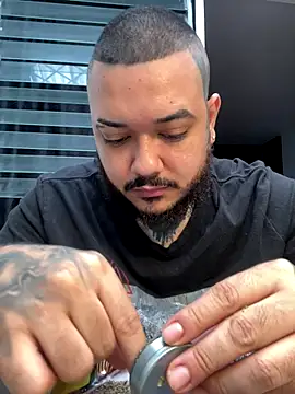 El Titan1998 online show from 11.12.25