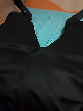 Snapshot of Dvddd chatting on 11.23.25 Dvddd online show from 11.23.25