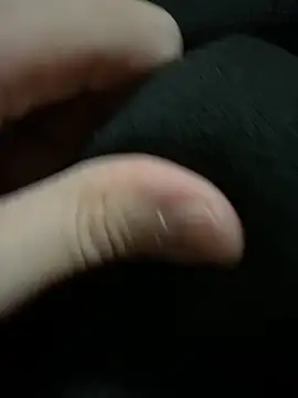 Snapshot of Dvddd chatting on 11.30.25 Dvddd online show from 11.30.25