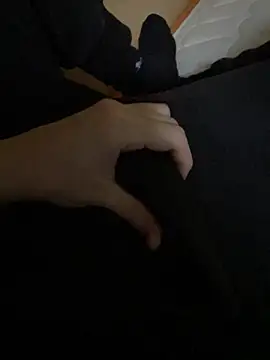 Snapshot of Dvddd chatting on 12.03.25 Dvddd online show from 12.03.25