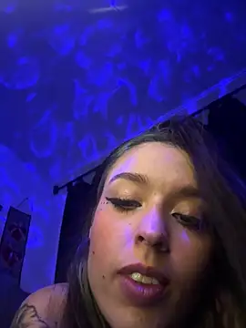 Snapshot of BlueStoneX chatting on 03.08.25 BlueStoneX online show from 03.08.25