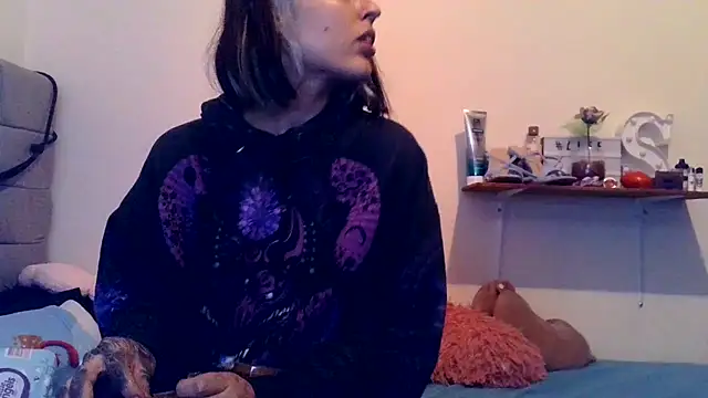 Snapshot of BlueStoneX chatting on 02.11.26 BlueStoneX online show from 02.11.26