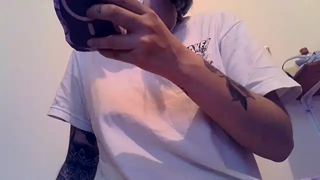 Snapshot of BlueStoneX chatting on 02.13.26 BlueStoneX online show from 02.13.26