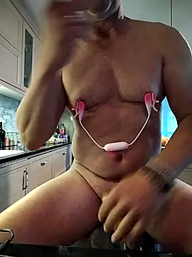 Snapshot of kevincumporn chatting on 05.08.26 kevincumporn online show from 05.08.26