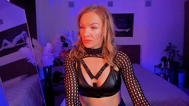 Oliva Candy online show from 02.23.25