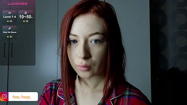 Cuteroxyfoxy online show from 12.23.24