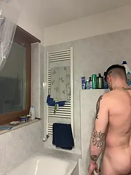 Snapshot of D3V0Z chatting on 01.24.25 D3V0Z online show from 01.24.25